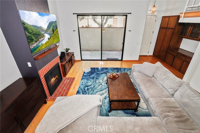 Detail Gallery Image 7 of 41 For 10201 Mason Ave #19,  Chatsworth,  CA 91311 - 2 Beds | 2/1 Baths