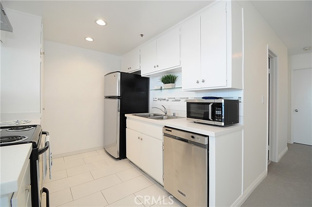 Newer Counters & Backsplash