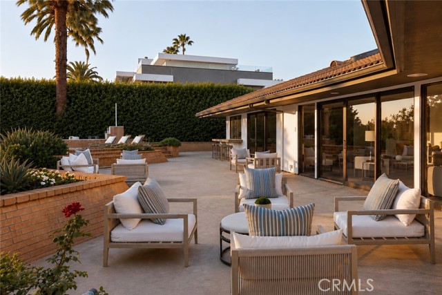 4 Bed Home for Sale in Encino, California
