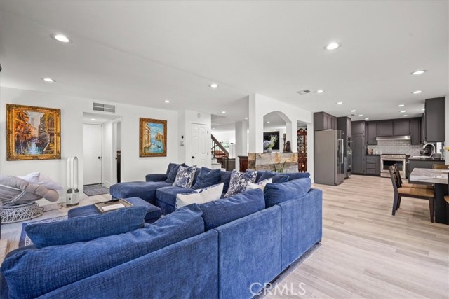 Detail Gallery Image 22 of 46 For 4975 N Buttercreek Rd, Moorpark,  CA 93021 - 4 Beds | 2/1 Baths