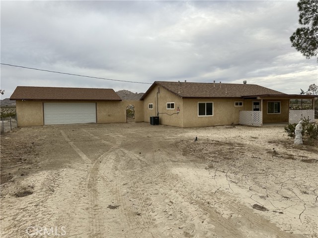 Detail Gallery Image 3 of 25 For 38333 E End, Lucerne Valley,  CA 92356 - 2 Beds | 1/2 Baths