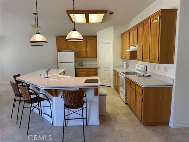14767 Greenbriar Drive, Helendale CA: https://media.crmls.org/medias/4e9a9ea2-5d9f-4562-91dd-0963e56d9ad7.jpg