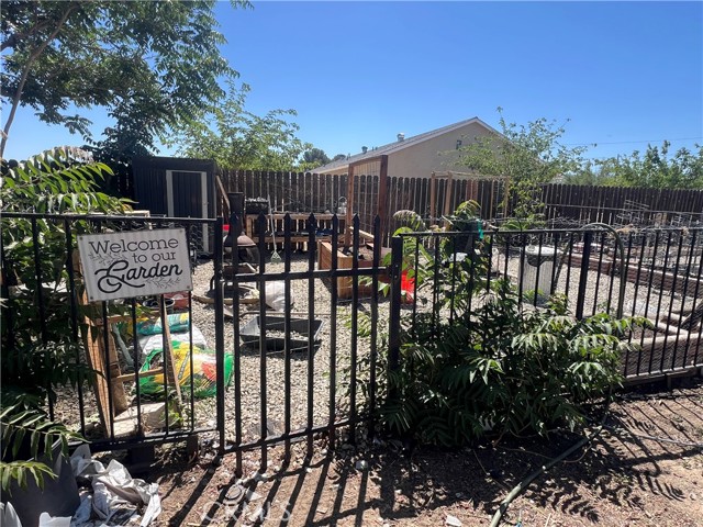 Detail Gallery Image 14 of 18 For 9069 E Avenue R14, Littlerock,  CA 93543 - 4 Beds | 2 Baths