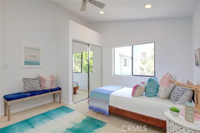 941 24th Street, Hermosa Beach, California 90254, 5 Bedrooms Bedrooms, ,3 BathroomsBathrooms,Residential,Sold,24th,SB21189311