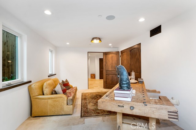 1177 Norwich Lane, Ventura CA: https://media.crmls.org/medias/4e9b0724-3523-4bd7-b4e4-1b5bb61cb1b1.jpg