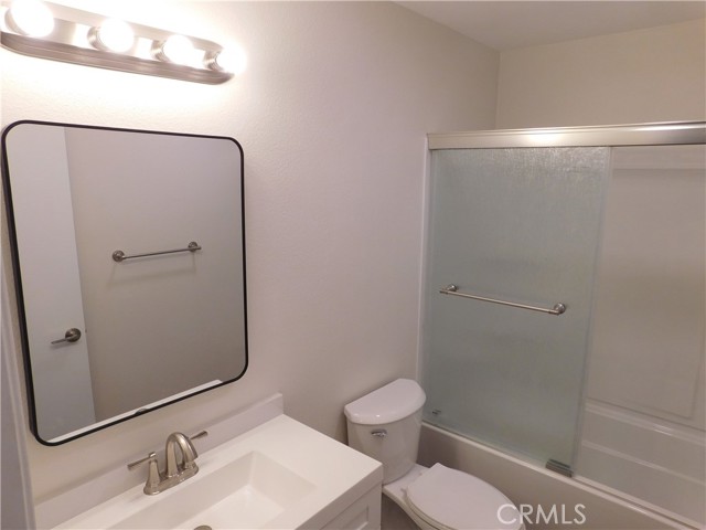 Detail Gallery Image 17 of 23 For 910 S Sheridan #B,  Corona,  CA 92882 - 2 Beds | 1/1 Baths