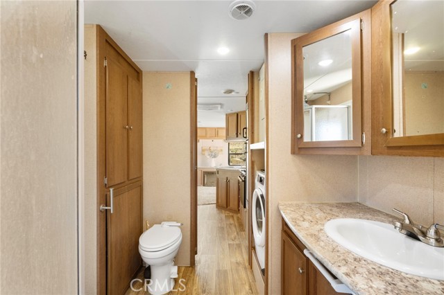 Detail Gallery Image 22 of 35 For 1111 Saratoga, Pioneertown,  CA 92268 - 1 Beds | 1 Baths