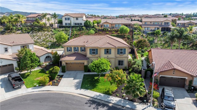 Detail Gallery Image 6 of 64 For 34595 Collier Falls Ct, Temecula,  CA 92592 - 5 Beds | 3/1 Baths