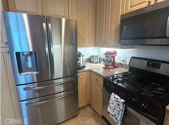 Detail Gallery Image 4 of 21 For 3400 Watermarke, Irvine,  CA 92612 - 2 Beds | 2 Baths