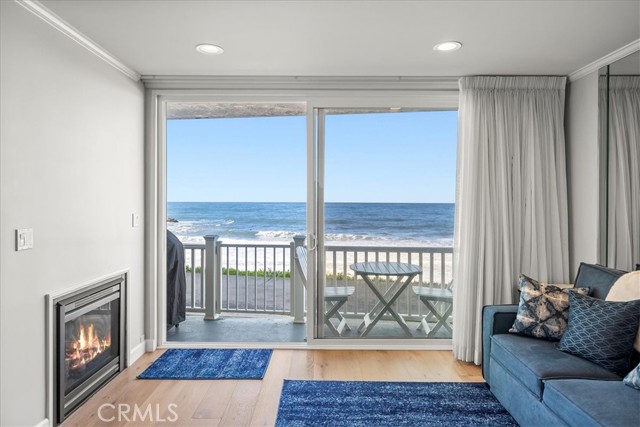 615 Esplanade, Redondo Beach, California 90277, 1 Bedroom Bedrooms, ,1 BathroomBathrooms,Residential,Sold,Esplanade,SB23009298