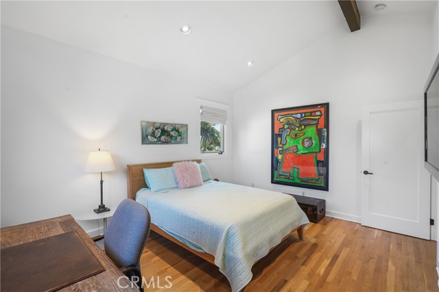 Detail Gallery Image 41 of 49 For 2464 Walnut Ave, Venice,  CA 90291 - 4 Beds | 3/1 Baths