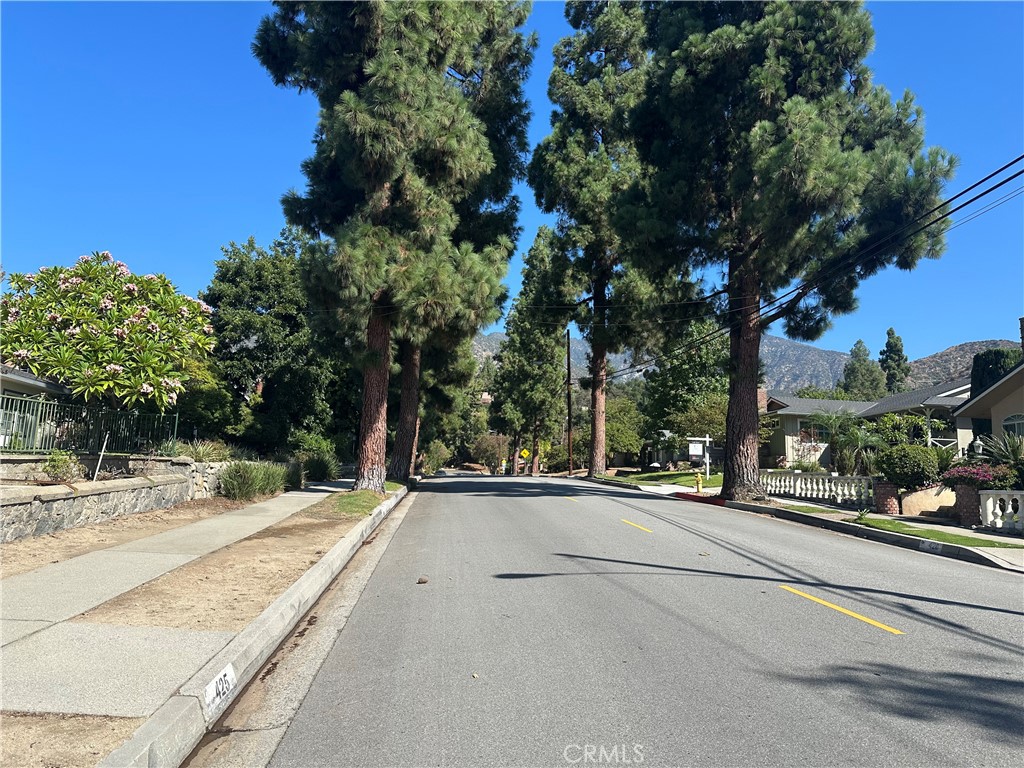 https://media.crmls.org/medias/4e9cd46d-9760-41d8-b9d3-cd2d4cffd194.jpg?preset=X-Large