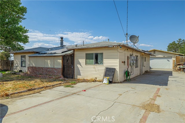 13743 E Avenue G6, Lancaster, CA 93535