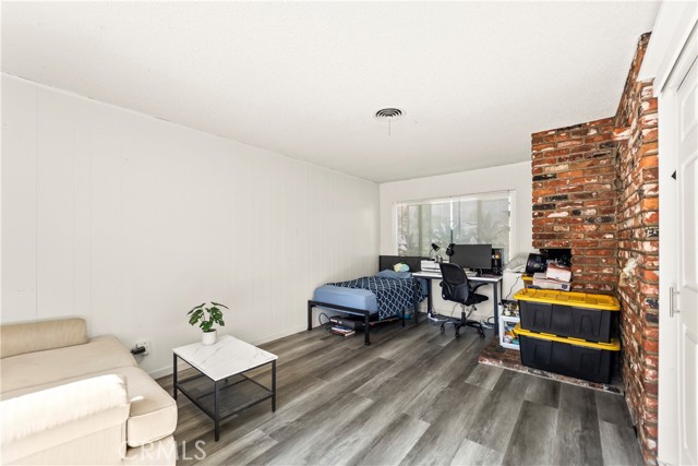 Detail Gallery Image 24 of 44 For 370 E La Verne Ave, Pomona,  CA 91767 - 5 Beds | 2 Baths