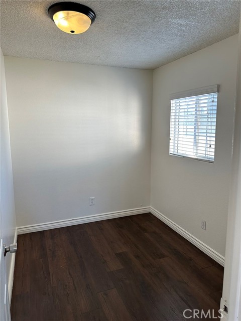 Detail Gallery Image 6 of 8 For 115 W Sunkist St, Ontario,  CA 91762 - 3 Beds | 1 Baths