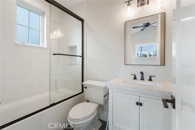 617 36th Street, Manhattan Beach, California 90266, 6 Bedrooms Bedrooms, ,6 BathroomsBathrooms,Residential,Sold,36th,SB22005152