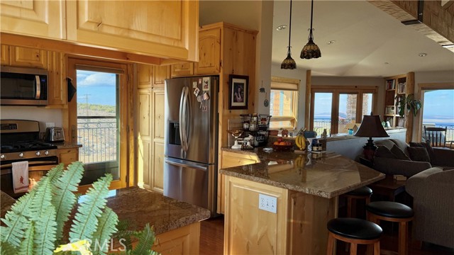 Detail Gallery Image 20 of 68 For 275 Canyon, Pinon Hills,  CA 92371 - 3 Beds | 2/1 Baths