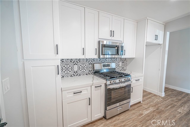 Detail Gallery Image 10 of 30 For 322 South Victoria Avenue, Ventura,  CA 93003 - 3 Beds | 2 Baths