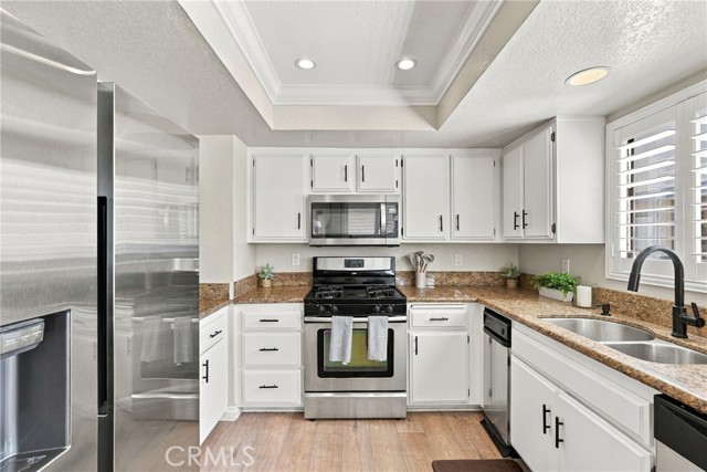 14927 Condon Avenue, 9 photo 15