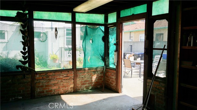 Detail Gallery Image 37 of 48 For 2213 N Valley St, Burbank,  CA 91505 - 3 Beds | 1 Baths