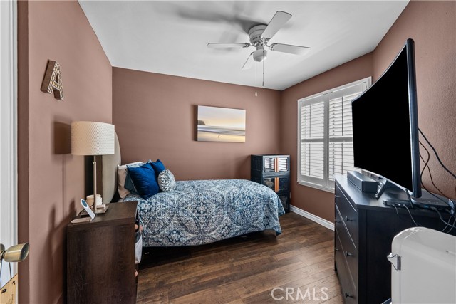23957 Arroyo Park Drive, Valencia CA: https://media.crmls.org/medias/4ea2020e-c0f9-460c-adb7-e3610d15bf35.jpg
