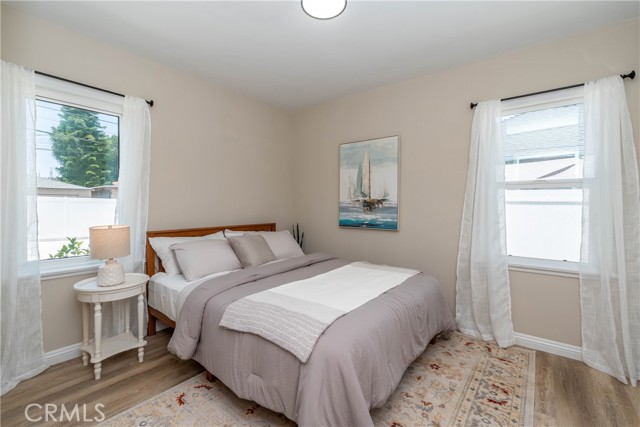 Detail Gallery Image 8 of 21 For 2241 Grand Ave, Long Beach,  CA 90815 - 4 Beds | 2 Baths