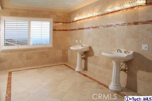 4 Bed Home for Sale in Los Feliz, California