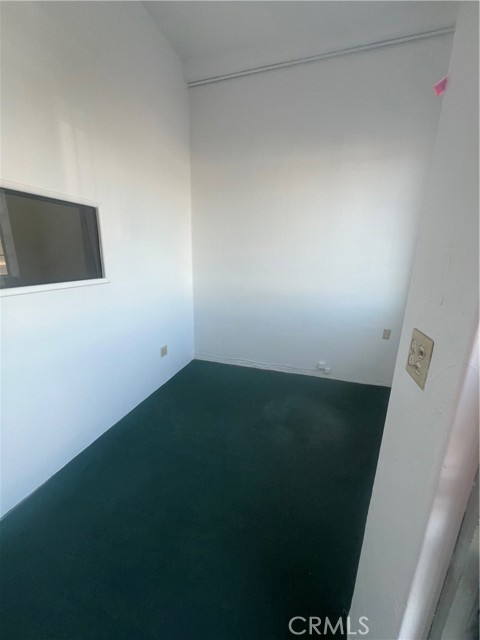 4310 W Victory Boulevard, Burbank, California 91505, ,Commercial Lease,For Rent,4310 W Victory Boulevard,CRBB25020071