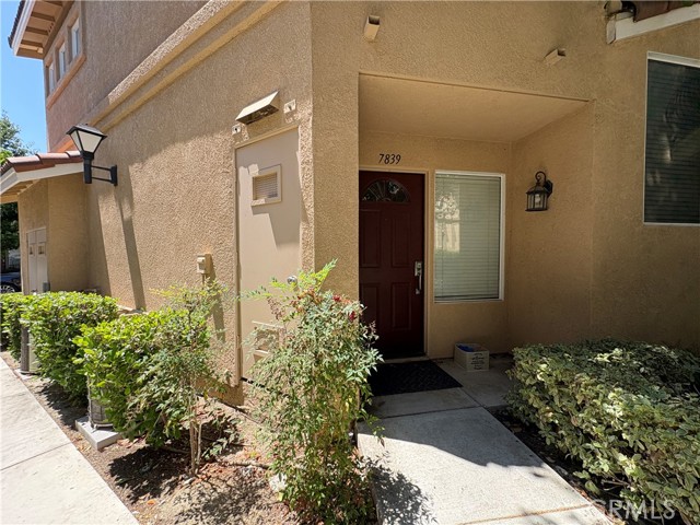 7839 E Menton Avenue, Anaheim CA: https://media.crmls.org/medias/4ea34318-bcee-4256-bb74-953f7da68dba.jpg