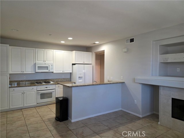 Detail Gallery Image 2 of 7 For 30505 Canyon Hills Rd #804,  Lake Elsinore,  CA 92532 - 2 Beds | 2/1 Baths