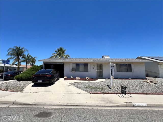 1598 W Wesley Place, Hemet CA: https://media.crmls.org/medias/4ea3f2ab-f738-4fca-b149-1bc6b0e8252b.jpg