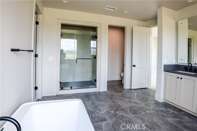 118 Mossvine, Irvine CA: https://media.crmls.org/medias/4ea3f8b7-c818-4f33-89df-4512ff06533c.jpg