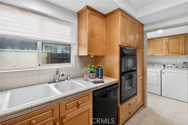 Detail Gallery Image 12 of 46 For 2355 W 235th Pl, Torrance,  CA 90501 - 5 Beds | 3 Baths