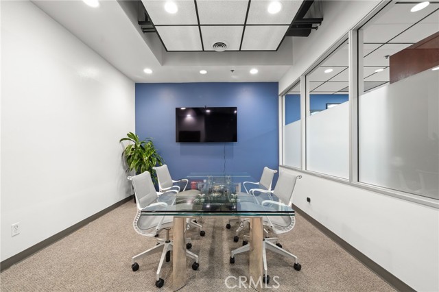 400 W Ocean Boulevard, Long Beach, California 90802, ,Commercial Lease,For Rent,400 W Ocean Boulevard,CRPW25108628