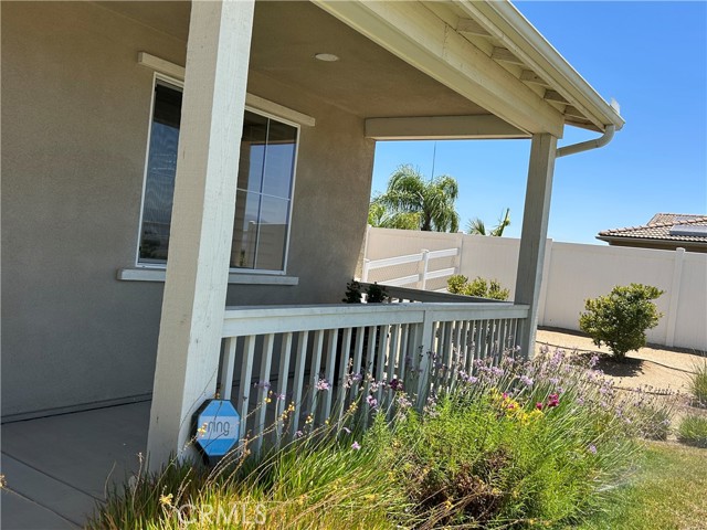 17426 Fairbreeze Court, Riverside CA: https://media.crmls.org/medias/4ea44a19-a87d-4a5f-9e38-0264cf1b2e78.jpg