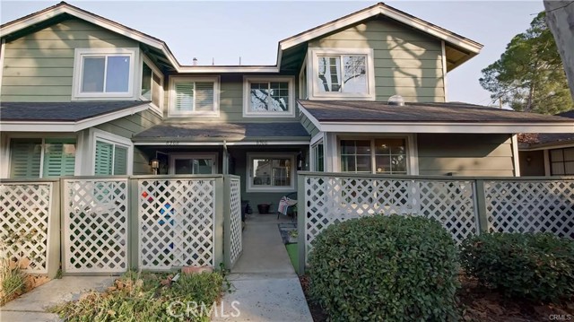 Front Image Thumbnail for CRDW26076094