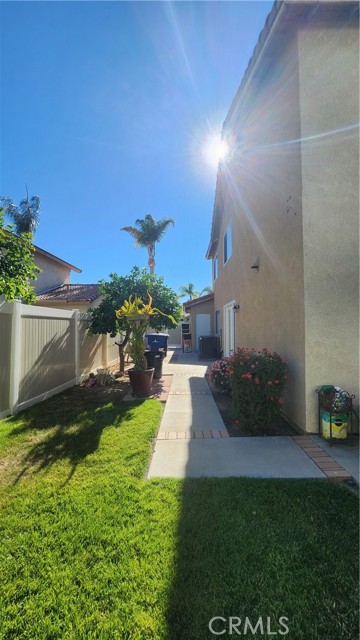 9244 Whitting Way, Riverside CA: https://media.crmls.org/medias/4ea48ff8-3fc7-482b-9ecd-61048b9d75ca.jpg