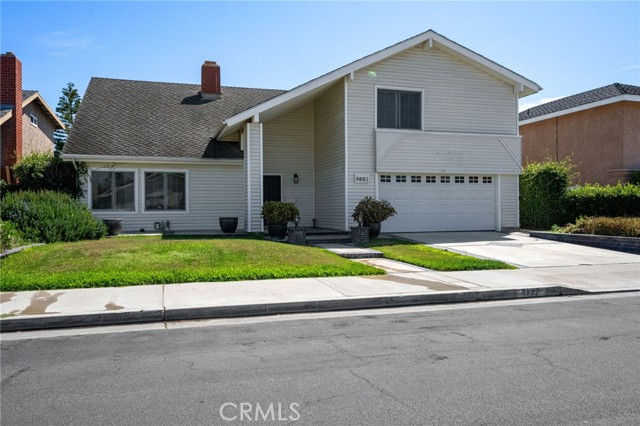 9882 Kings Canyon Drive, Huntington Beach CA: https://media.crmls.org/medias/4ea5c627-44ec-428d-a8b2-50904d941cd8.jpg