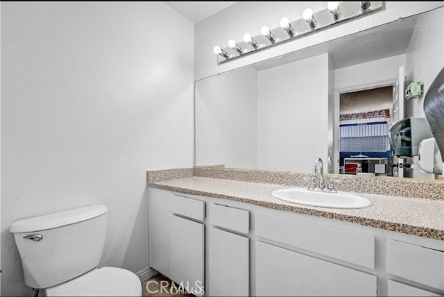 Detail Gallery Image 9 of 27 For 900 W Sierra Madre #44,  Azusa,  CA 91702 - 3 Beds | 2/1 Baths