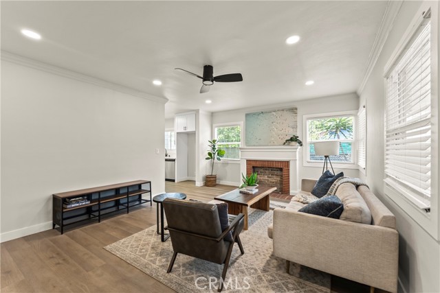 Detail Gallery Image 8 of 29 For 13723 Pinney St, Pacoima,  CA 91331 - 4 Beds | 2 Baths
