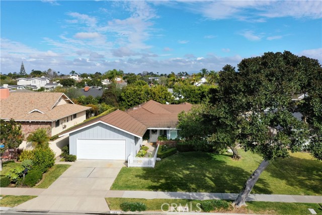 Detail Gallery Image 1 of 4 For 1212 Westcliff Dr, Newport Beach,  CA 92660 - 3 Beds | 2 Baths