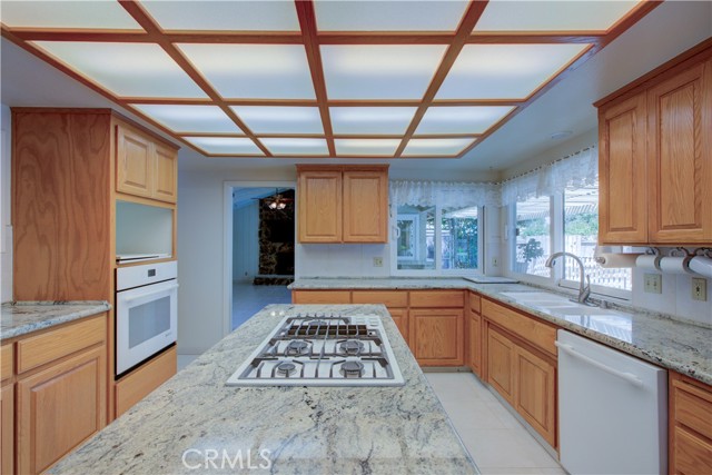Detail Gallery Image 3 of 50 For 1375 San Gabriel Way, Merced,  CA 95340 - 3 Beds | 2 Baths