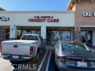 1028 W El Norte Parkway, Escondido CA: https://media.crmls.org/medias/4ea78dcb-34c5-45e7-b360-3238a47c4077.jpg