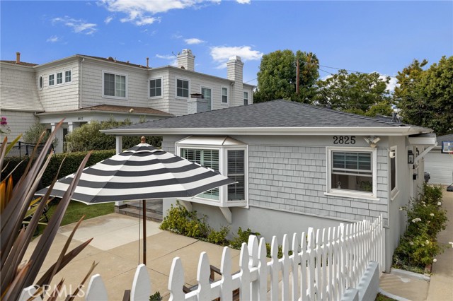 2825 Valley Drive, Manhattan Beach, California 90266, 4 Bedrooms Bedrooms, ,2 BathroomsBathrooms,Residential,Sold,Valley,SB21214274