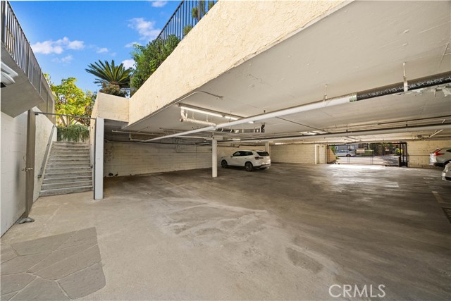 64 North Mar Vista Avenue, 103 photo 31