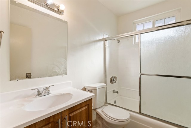 428 Mountain View, Long Beach CA: https://media.crmls.org/medias/4eaa22d0-afa0-4d14-b11a-fcceb48b5131.jpg