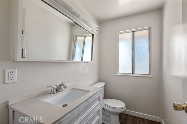 Detail Gallery Image 11 of 22 For 2117 Electra Ave, Simi Valley,  CA 93065 - 5 Beds | 2/1 Baths