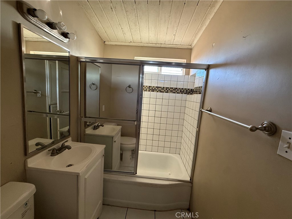 MLS #OC25268085 image #16