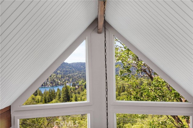 Detail Gallery Image 24 of 61 For 28720 Zion Dr, Lake Arrowhead,  CA 92352 - 4 Beds | 3 Baths