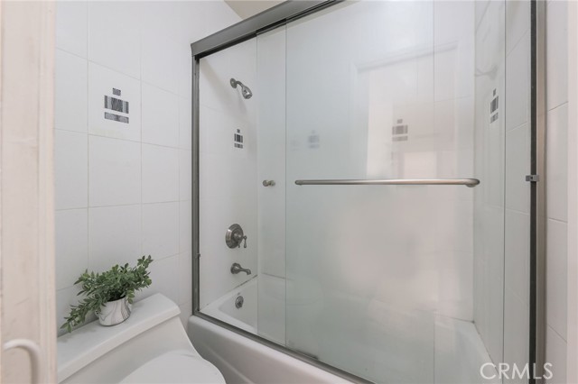 Detail Gallery Image 18 of 28 For 509 N Sierra Vista St #B,  Monterey Park,  CA 91755 - 3 Beds | 2/1 Baths